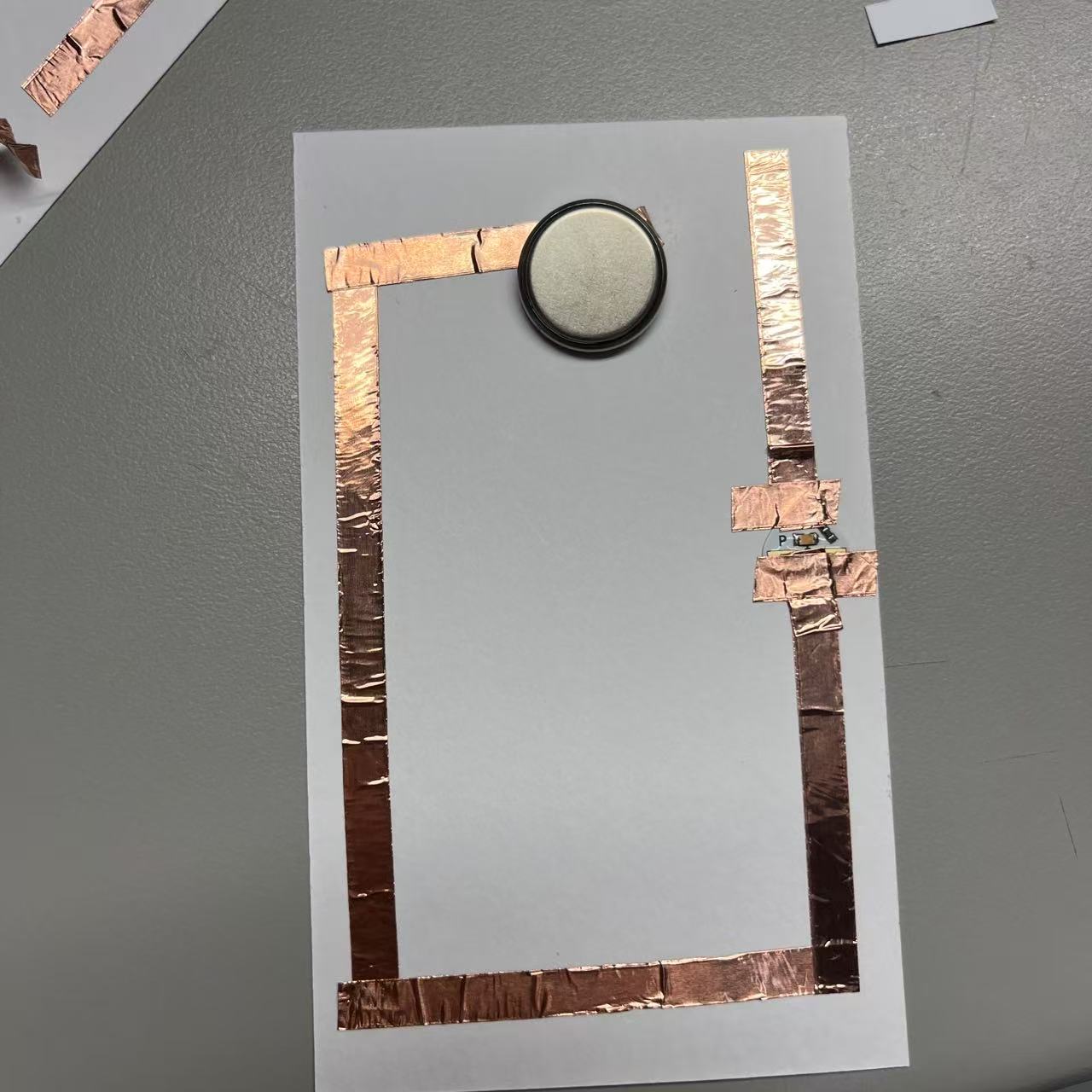 Simplest parallel circuit